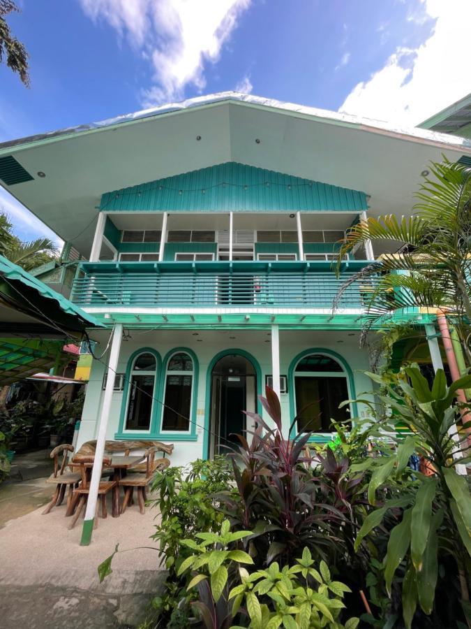 Austrias Guest House El Nido Exteriör bild